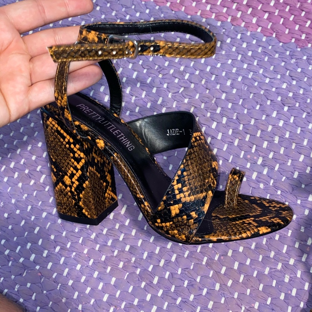 Snake Asymmetric Strap Toe Loop Block Heel Sandal